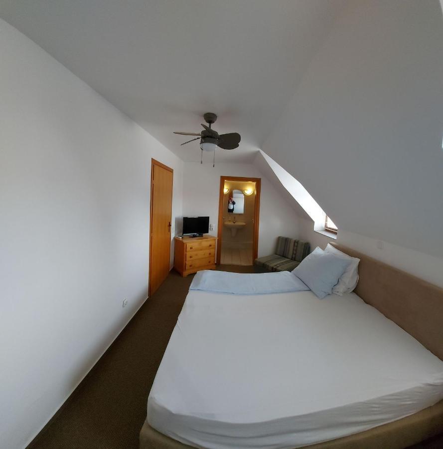 Emil Porta Otel Balatongyörök Dış mekan fotoğraf