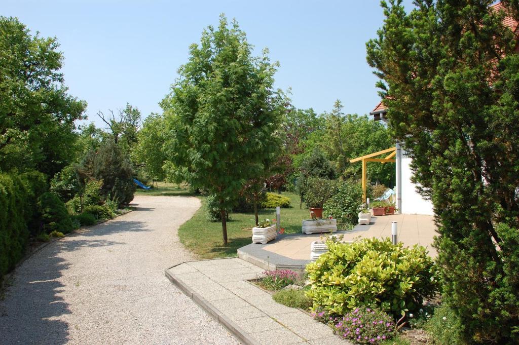 Emil Porta Otel Balatongyörök Dış mekan fotoğraf